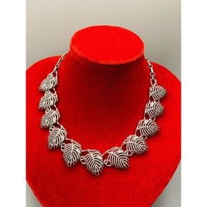 Lisner Vintage Botanical Leaves Choker Necklace Silver-Tone 16"